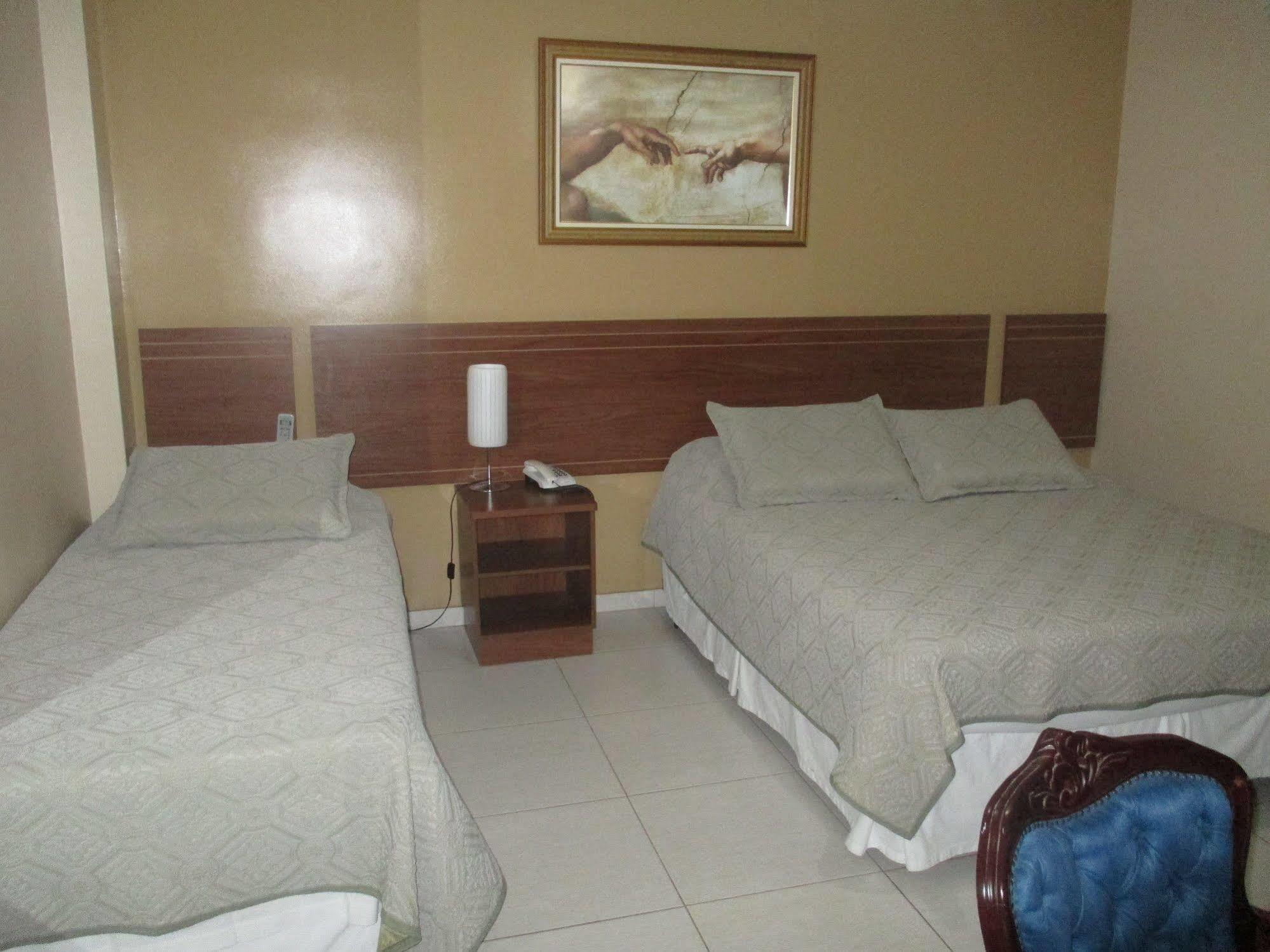 Hotel Victor Plaza Formiga Esterno foto